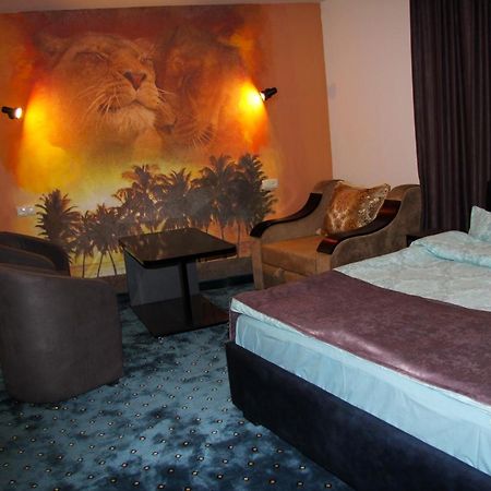 Nice Hotel Jerevan Eksteriør bilde