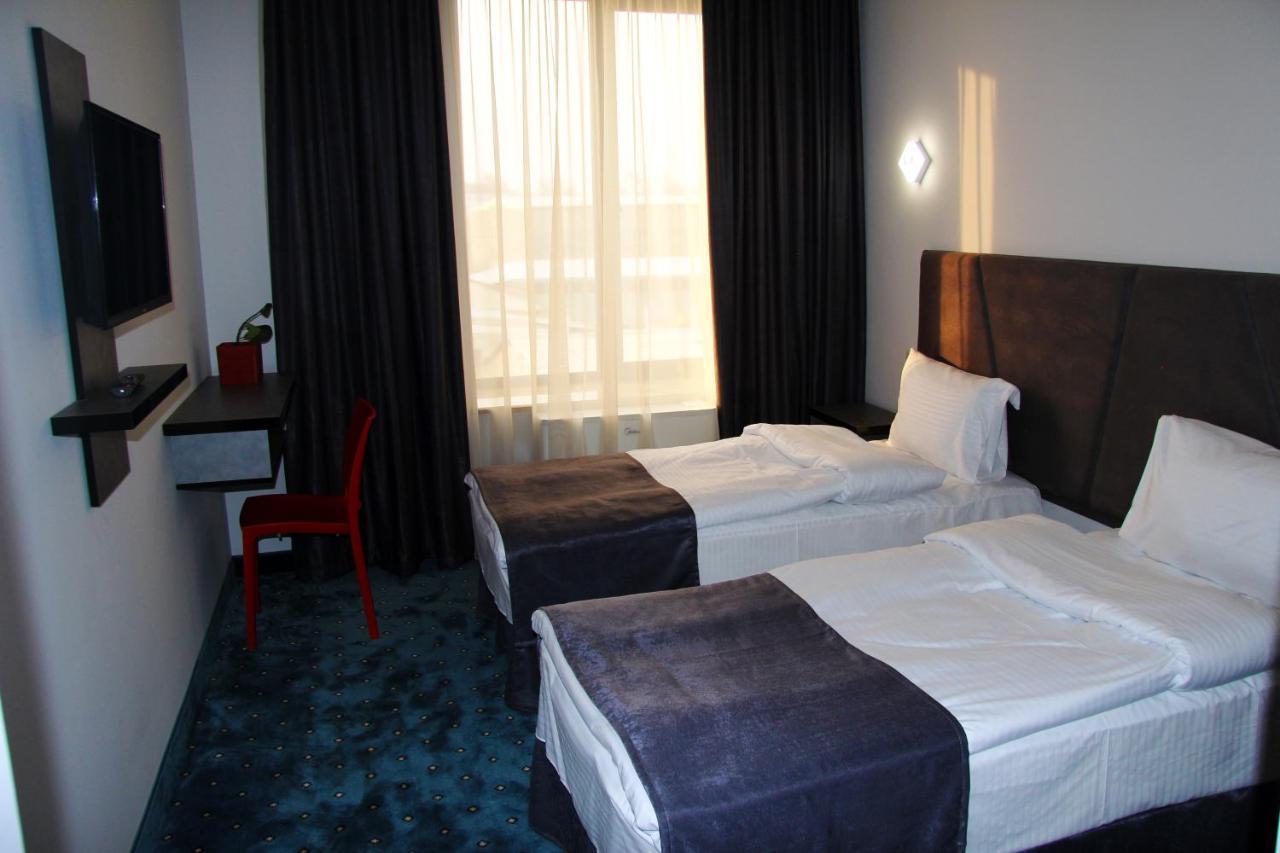 Nice Hotel Jerevan Eksteriør bilde