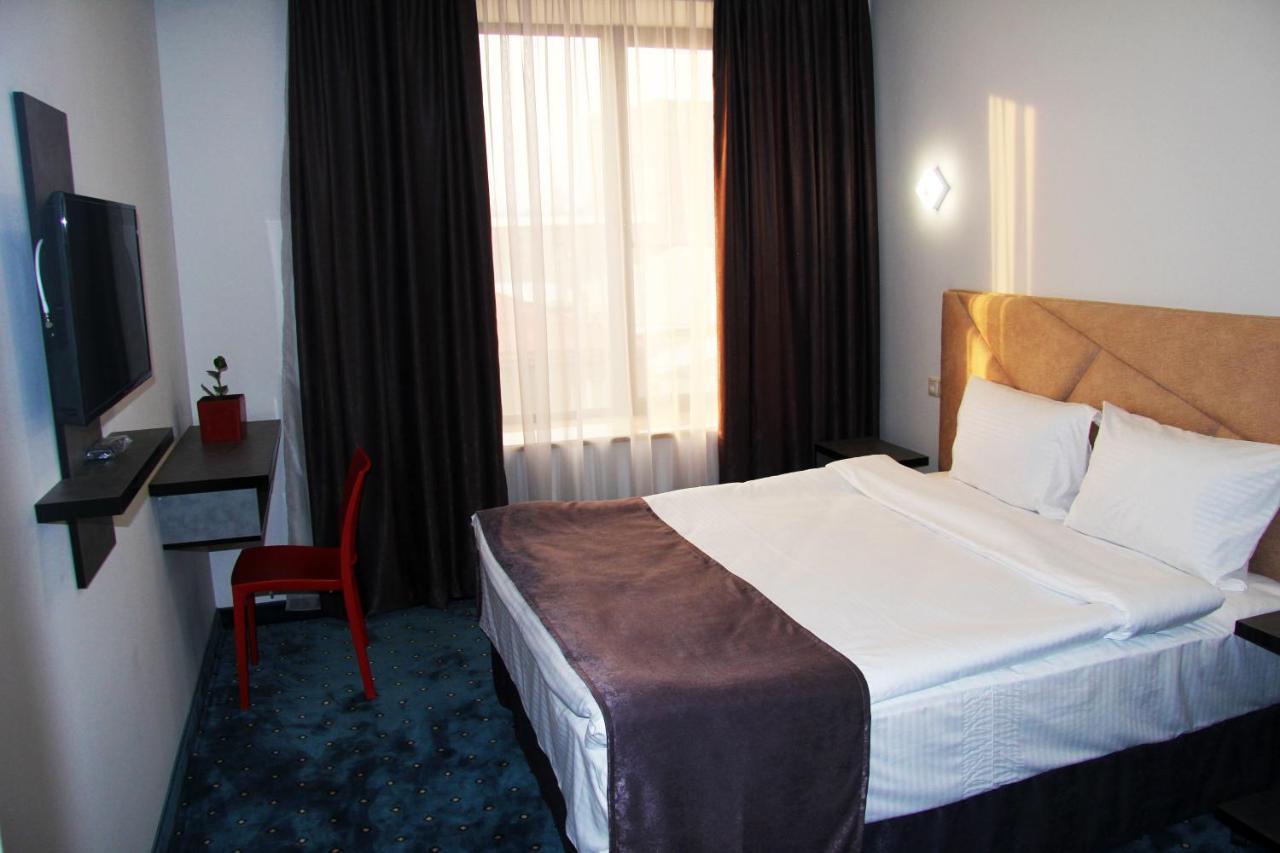 Nice Hotel Jerevan Eksteriør bilde