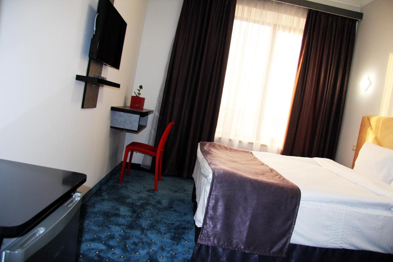 Nice Hotel Jerevan Eksteriør bilde