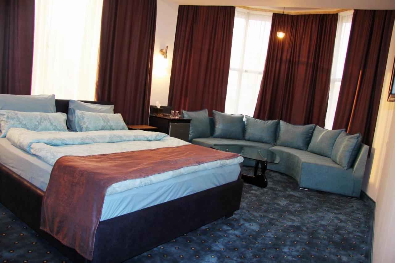Nice Hotel Jerevan Eksteriør bilde